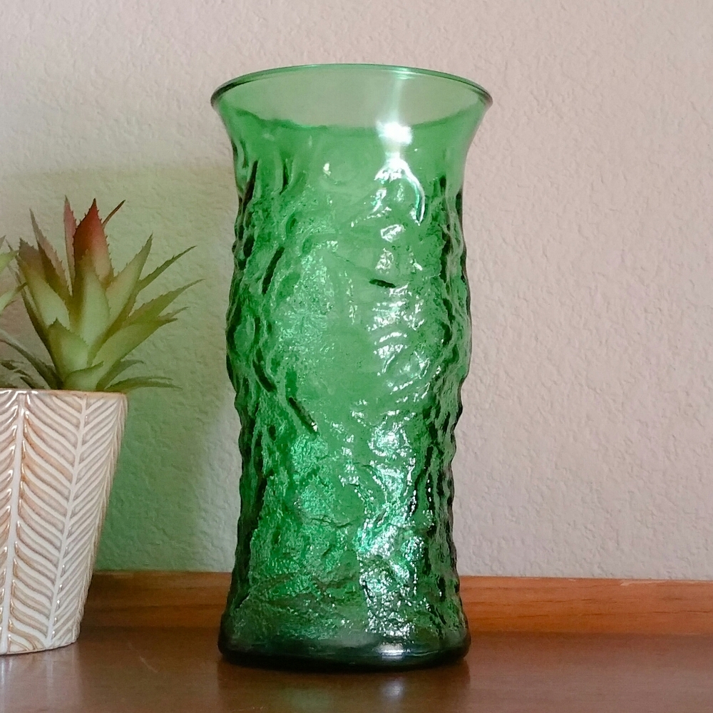 Vintage E.O. Brody CO Green Emerald Glass Vase